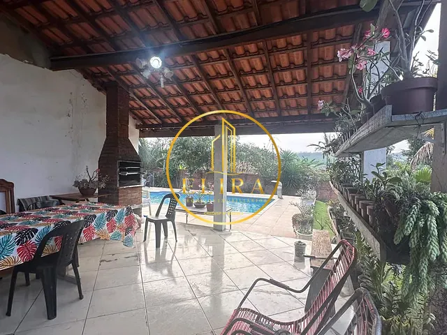 Chácara com 3700m² 2 quartos e 2 banheiros, à venda, no bairro Graminha em Limeira