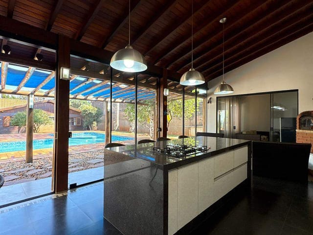 Chácara com 1000m² 3 quartos e 1 banheiro, à venda, no bairro Parque dos Pinheiros em Nova Odessa