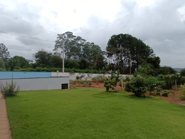 Chácara com 2100m² 4 quartos e 5 banheiros, à venda, no bairro PORTAL DE PIRAPORA em SALTO DE PIRAPORA