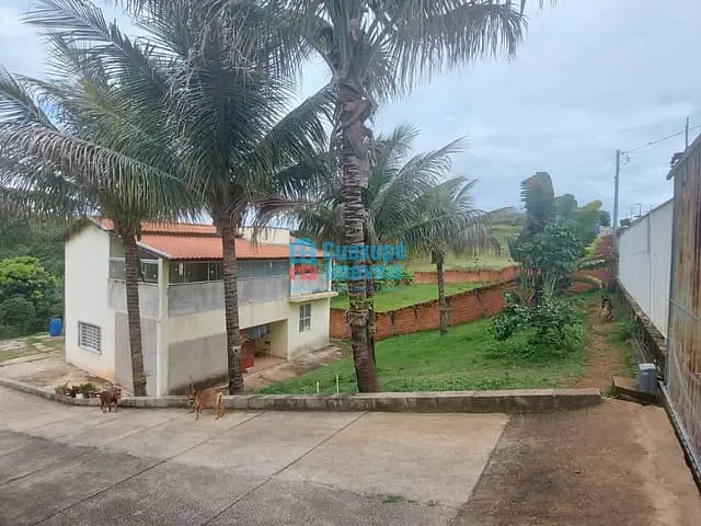 Chácara com 160m² 3 quartos e 3 banheiros, à venda, no bairro BOM JARDIM em GUAXUPÉ