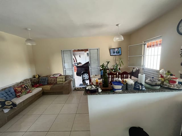 Chácara com 700m² 1 quarto e 1 banheiro, à venda, no bairro Parque Valença II em Campinas