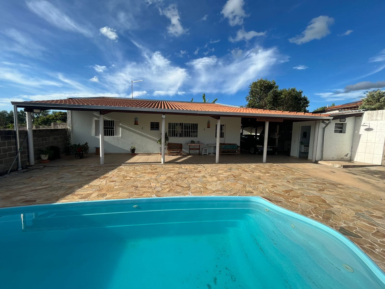Chácara à venda com 1 quarto, 120m² - Foto 1