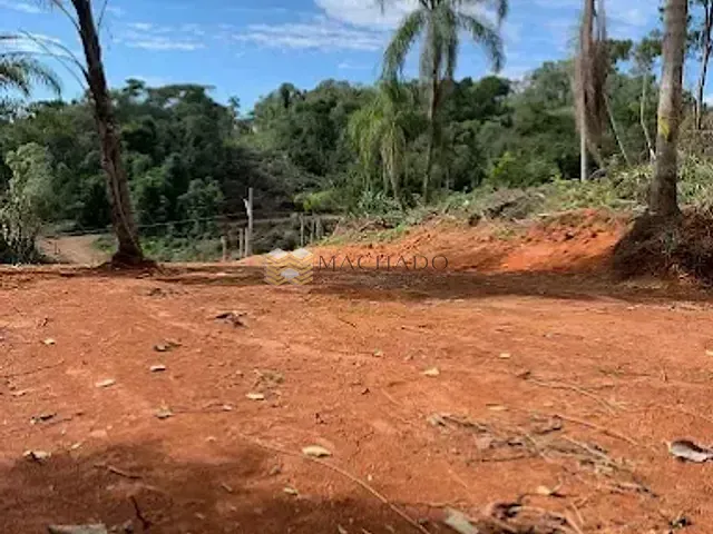 Terreno com 2000m², à venda, no bairro Mato Dentro em Francisco Morato