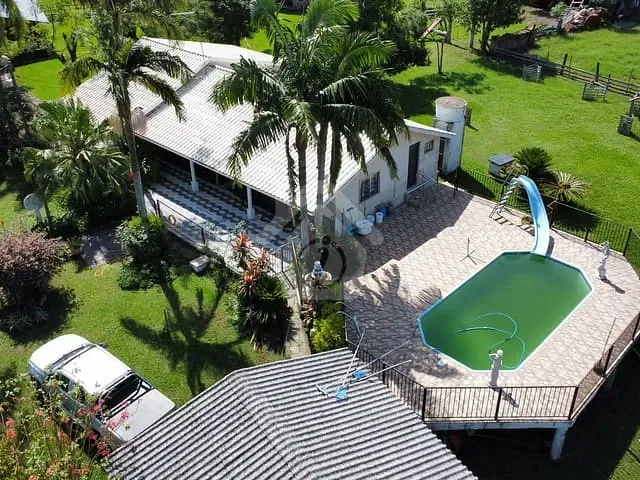 Chácara com 18000m² 3 quartos e 2 banheiros, à venda, no bairro Interior em Teutônia