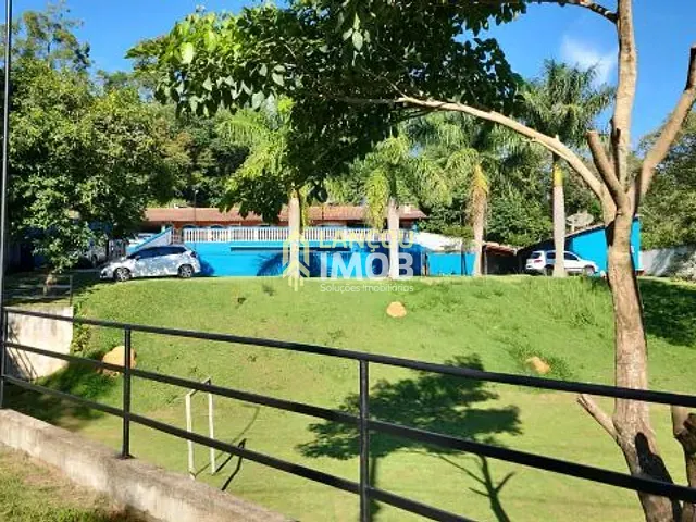 Chácara com 3000m² 5 quartos e 4 banheiros, à venda, no bairro Sítio do Mursa em Várzea Paulista