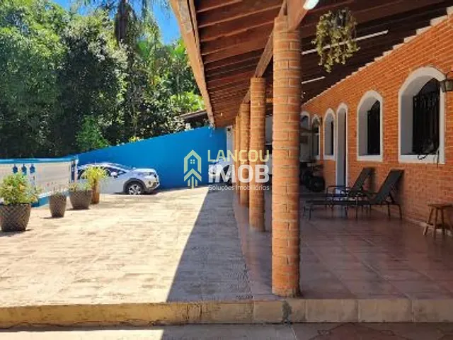 Chácara com 3000m² 5 quartos e 4 banheiros, à venda, no bairro Sítio do Mursa em Várzea Paulista