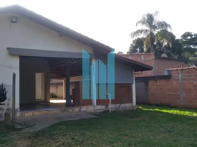 Chácara com 1500m² 3 quartos e 1 banheiro, à venda, no bairro Souza Lima em Poços de Caldas