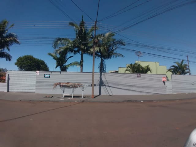 Chácara com 3030m² 1 quarto e 4 banheiros, à venda, no bairro Jardim Silvino em Cambé