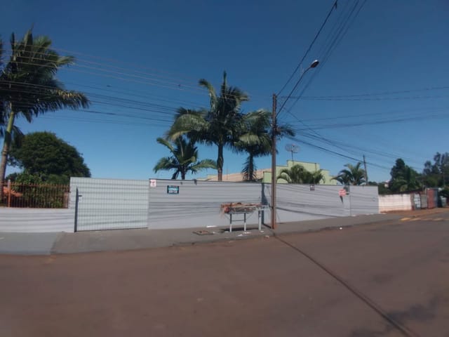 Chácara com 3030m² 1 quarto e 4 banheiros, à venda, no bairro Jardim Silvino em Cambé