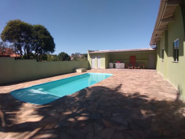 Chácara com 3030m² 1 quarto e 4 banheiros, à venda, no bairro Jardim Silvino em Cambé