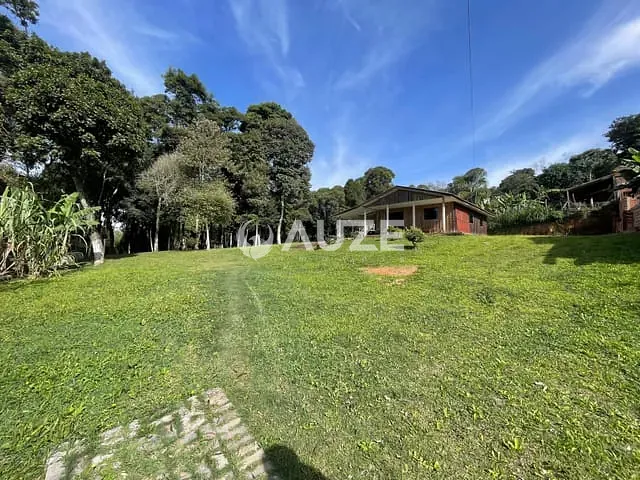 Chácara com 4453m² 3 quartos e 2 banheiros, à venda, no bairro Umbará em Curitiba
