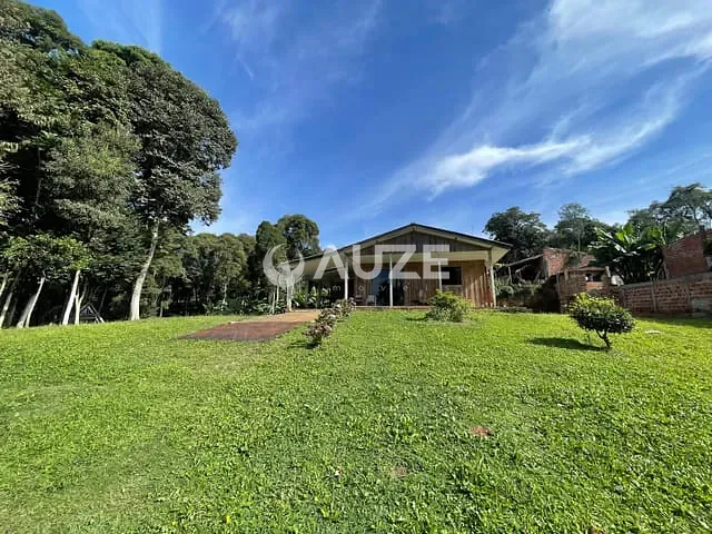 Chácara com 4453m² 3 quartos e 2 banheiros, à venda, no bairro Umbará em Curitiba