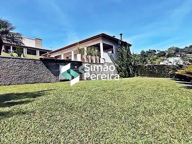 Chácara com 1750m² 4 quartos e 4 banheiros, à venda, no bairro Balança em Simão Pereira