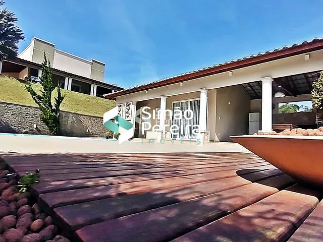 Chácara com 1750m² 4 quartos e 4 banheiros, à venda, no bairro Balança em Simão Pereira