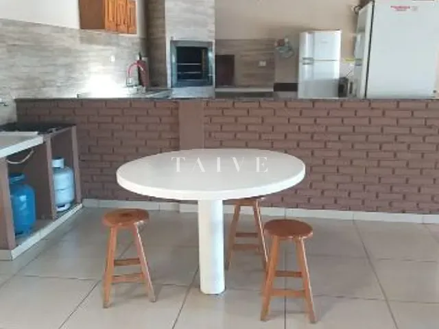 Chácara com 450m² 1 quarto e 2 banheiros, à venda, no bairro Jardim Riviera em Cambé