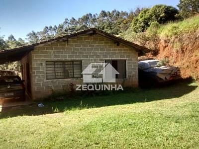 Sítio à venda com 2 quartos, 80m² - Foto 1