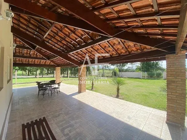 Chácara com 1300m² 3 quartos e 2 banheiros, à venda, no bairro Pinheirinho em Taubaté