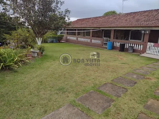 Chácara com 1800m² 2 quartos e 2 banheiros, à venda, no bairro Castelano em Biritiba-Mirim