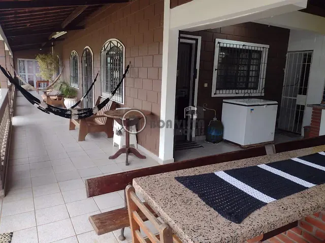 Chácara com 1800m² 2 quartos e 2 banheiros, à venda, no bairro Castelano em Biritiba-Mirim