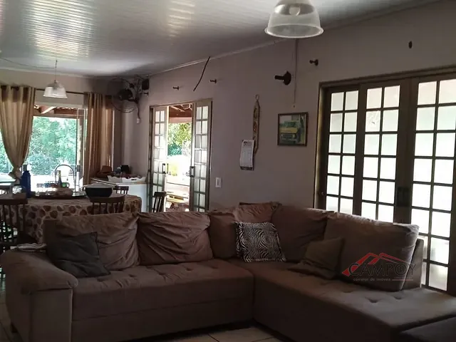 Chácara com 1100m² 4 quartos e 3 banheiros, à venda, no bairro ROD em Alvorada do Sul