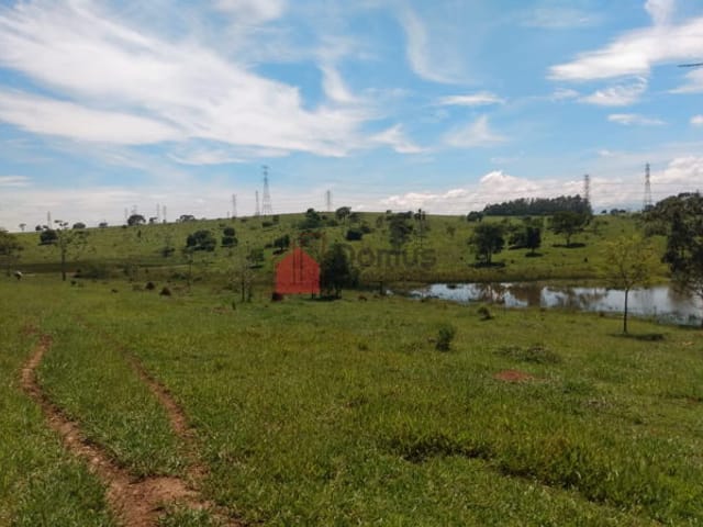 Chácara com 145200m², à venda, no bairro Parque Lago Azul em Pindamonhangaba