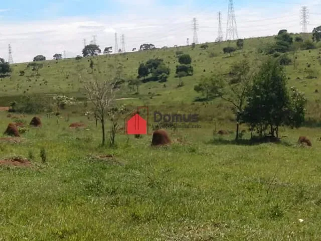 Chácara com 145200m², à venda, no bairro Parque Lago Azul em Pindamonhangaba