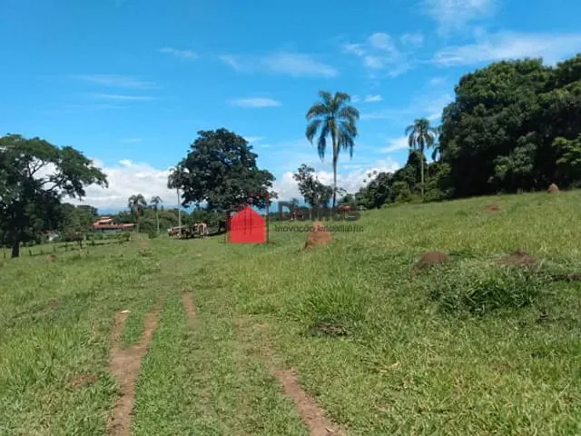 Chácara com 145200m², à venda, no bairro Parque Lago Azul em Pindamonhangaba