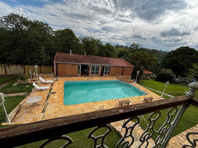 Chácara com 3000m² 6 quartos e 7 banheiros, à venda, no bairro Nova Araçoiaba em Araçoiaba da Serra