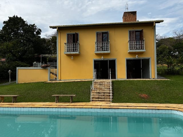 Chácara com 3000m² 6 quartos e 7 banheiros, à venda, no bairro Nova Araçoiaba em Araçoiaba da Serra