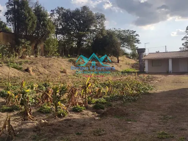 Chácara com 1800m² 3 quartos e 3 banheiros, à venda, no bairro Carafá em Votorantim