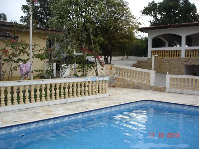 Chácara com 5300m² 6 quartos e 5 banheiros, à venda, no bairro Ivoturucaia em Jundiaí