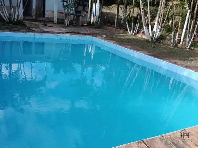 Chácara com 5000m² 4 quartos e 3 banheiros, à venda, no bairro Carmo Messias em Ibiúna