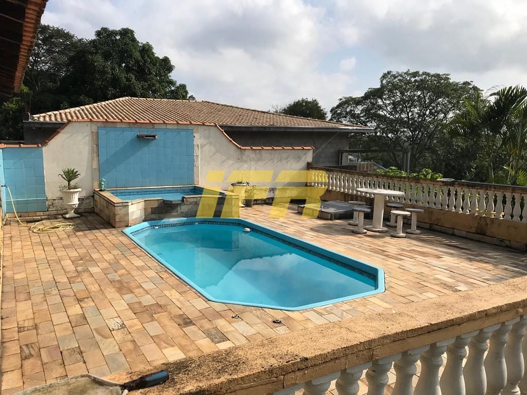 Chácara, 3 quartos, 2398 m² - Foto 1