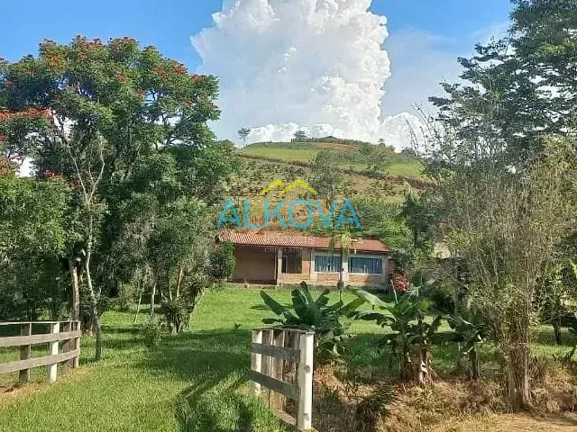 Chácara com 121000m² 2 quartos e 2 banheiros, à venda, no bairro Costinha em São José dos Campos