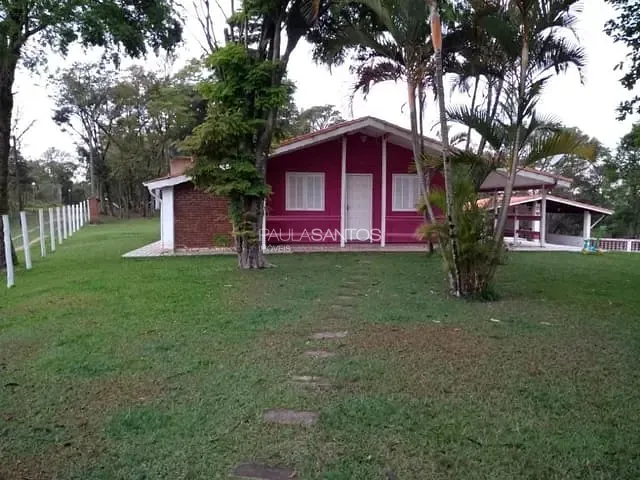 Chácara com 20000m² 4 quartos e 4 banheiros, à venda, no bairro Zona Rural em Mairinque