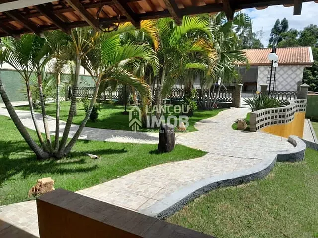 Chácara com 1076m² 3 quartos e 3 banheiros, à venda, no bairro Corrupira em Jundiaí
