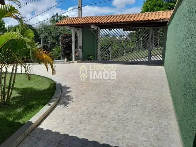 Chácara com 1076m² 3 quartos e 3 banheiros, à venda, no bairro Corrupira em Jundiaí