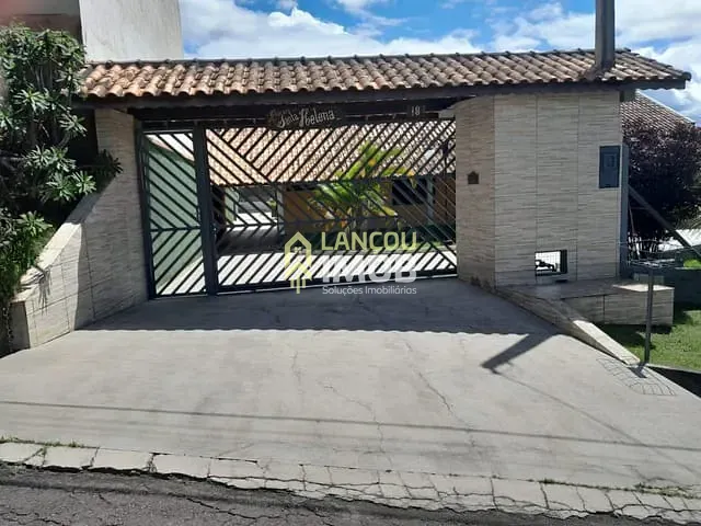 Chácara com 1076m² 3 quartos e 3 banheiros, à venda, no bairro Corrupira em Jundiaí