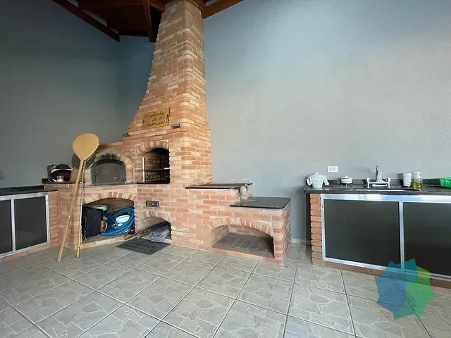 Chácara com 1020m² 1 quarto e 2 banheiros, à venda, no bairro Terras de Santa Izabel em Salto