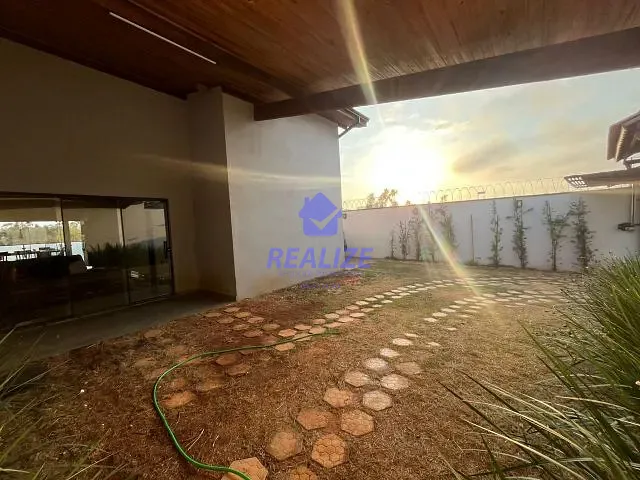 Chácara com 1000m² 2 quartos e 2 banheiros, para alugar, no bairro Recanto Árvore Grande em Botucatu