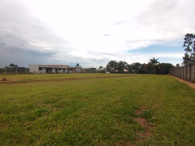 Chácara com 2655m², à venda, no bairro Recanto dos Pinheiros em Cambé