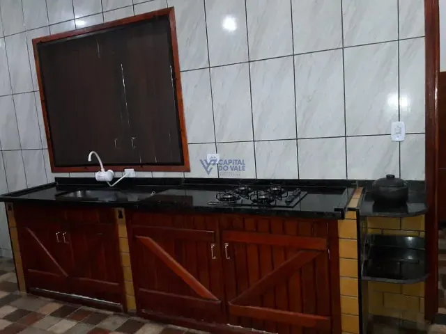 Chácara com 5000m² 3 quartos e 3 banheiros, à venda, no bairro Pau de Saia em São José dos Campos
