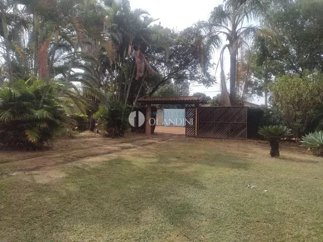 Chácara com 2000m² 3 quartos e 2 banheiros, à venda, no bairro Parque Das Flores em Artur Nogueira