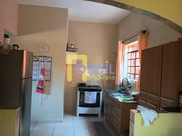 Chácara com 1000m² 4 quartos e 3 banheiros, à venda, no bairro Taiacupeba em Mogi das Cruzes
