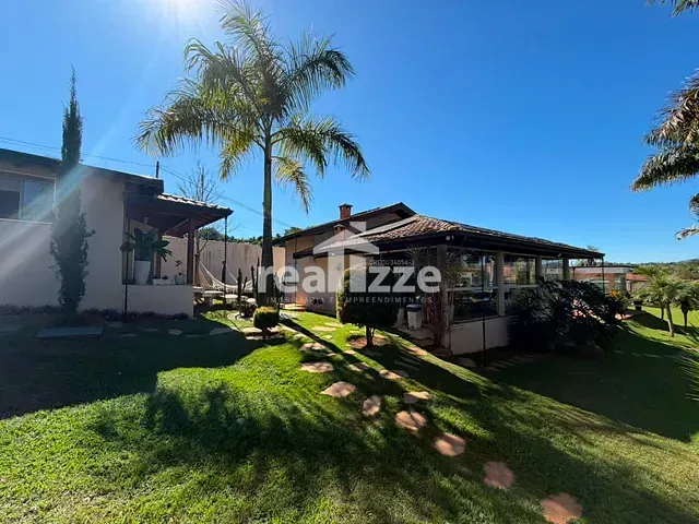 Chácara com 1700m² 3 quartos e 4 banheiros, à venda, no bairro Cercado Grande em Itapira