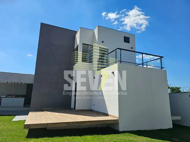 Chácara com 500m² 4 quartos e 5 banheiros, à venda, no bairro Vale do Igapó em Bauru