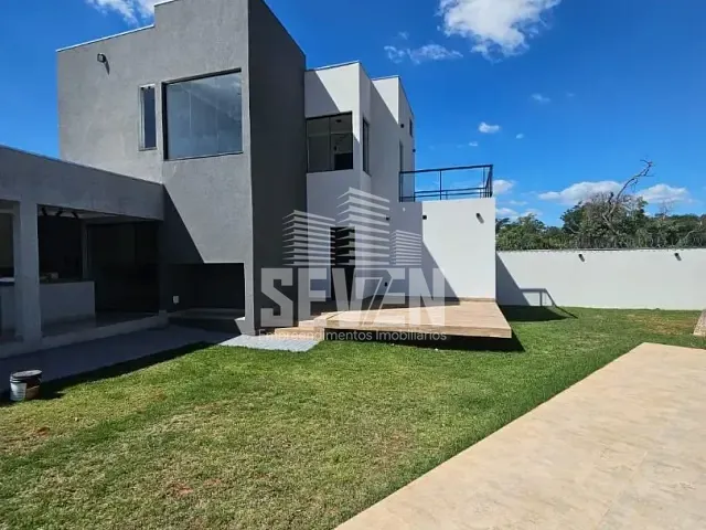 Chácara com 500m² 4 quartos e 5 banheiros, à venda, no bairro Vale do Igapó em Bauru