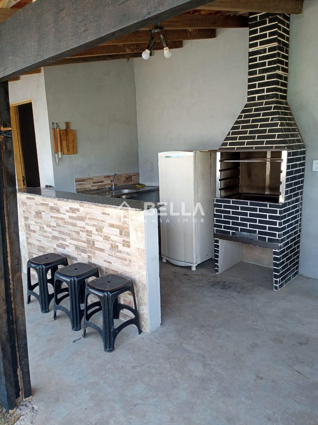 Chácara à venda com 3 quartos, 300m² - Foto 2