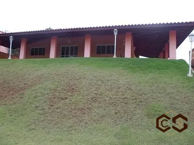 Chácara com 2500m² 5 quartos e 6 banheiros, à venda, no bairro Terras de Itaici em Indaiatuba