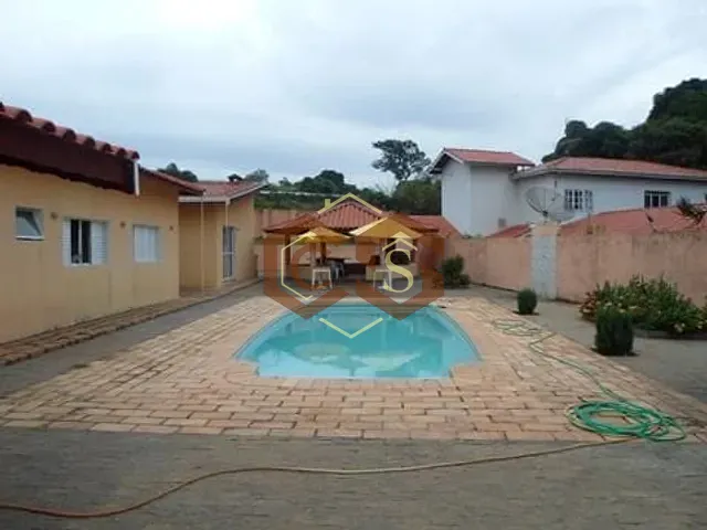 Chácara com 2500m² 5 quartos e 6 banheiros, à venda, no bairro Terras de Itaici em Indaiatuba